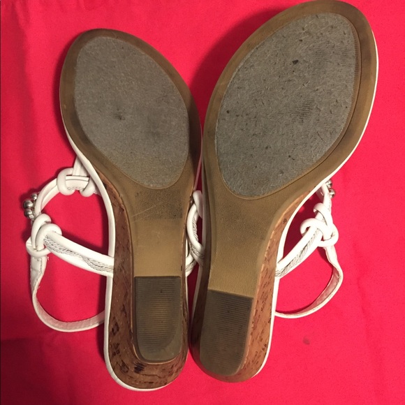 Rampage white thong sandals - Picture 4 of 6